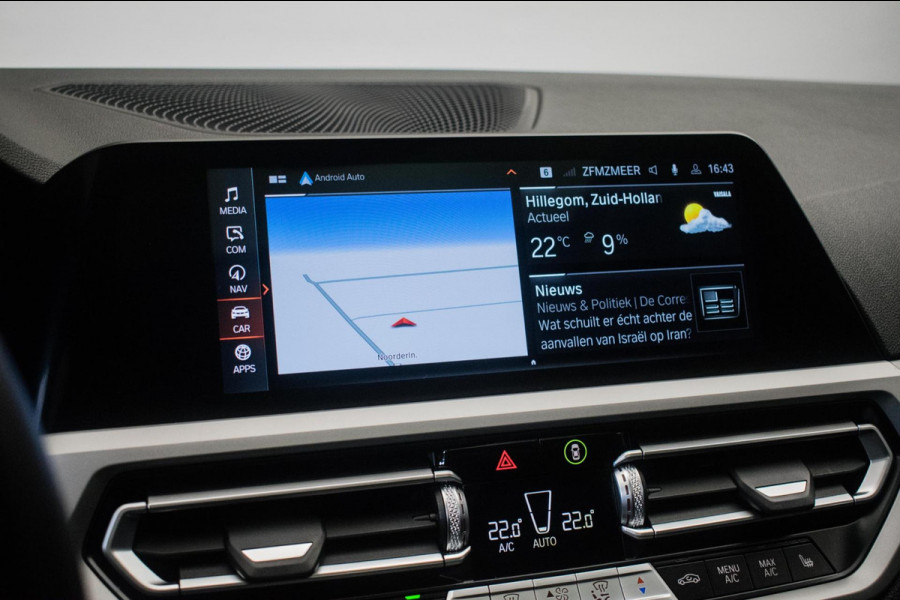 BMW 3 Serie Touring 320e Sportline ORG NL [ Laser Panoramadak Elektrische Trekhaak M Sport Velgen Stoelverwarming Leder Carplay ]