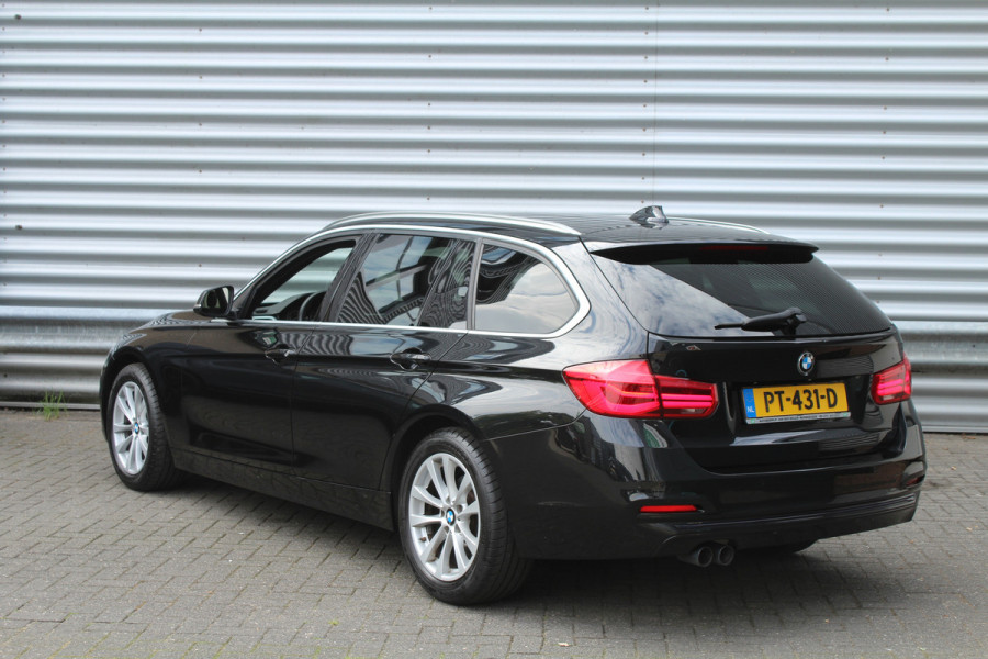 BMW 3 Serie Touring 320i 184pk High Executive Automaat NL-Auto NAP Clima Cruise Navi PDC El. Klep 18"LMV