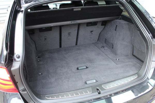 BMW 3 Serie Touring 320i 184pk High Executive Automaat NL-Auto NAP Clima Cruise Navi PDC El. Klep 18"LMV