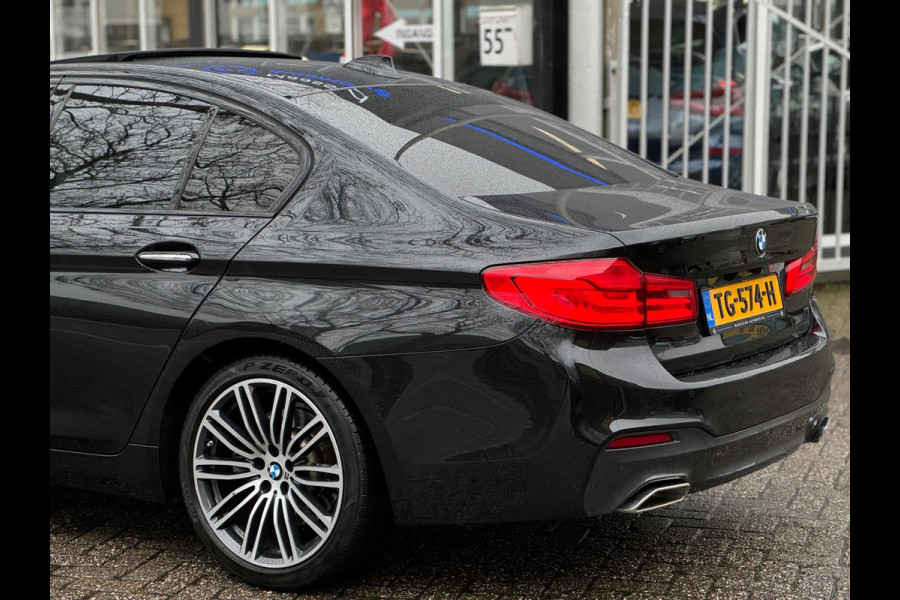 BMW 5 Serie 520d Adaptive + Drive pilot Opendak Dealeronderhouden Night Pakket Stoelkoeling+verwarming Stiksel interieur 19-inch