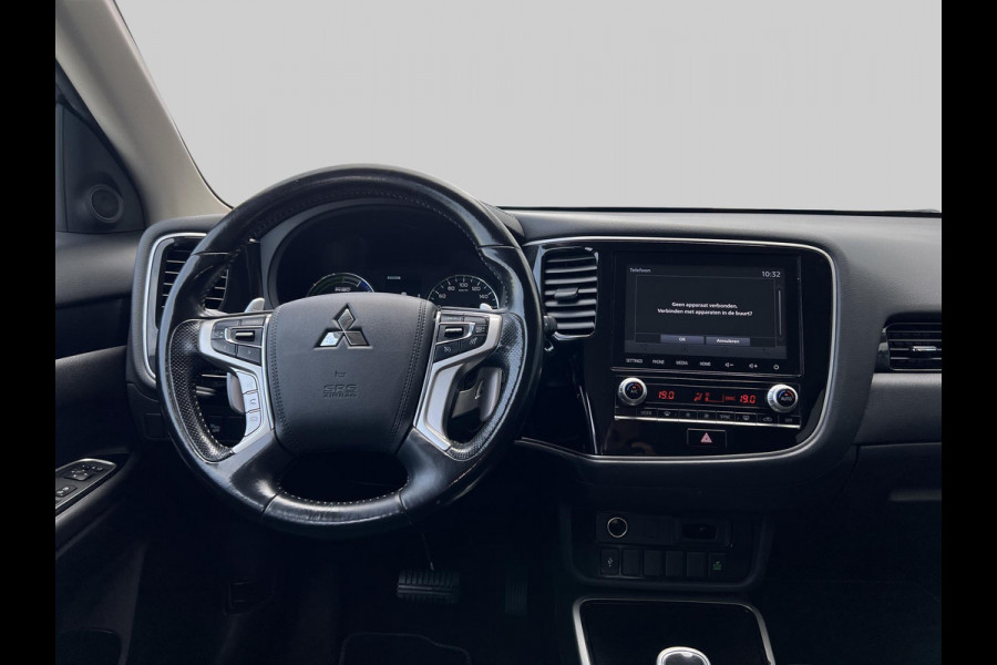 Mitsubishi Outlander 2.4 PHEV Pure | trekhaak