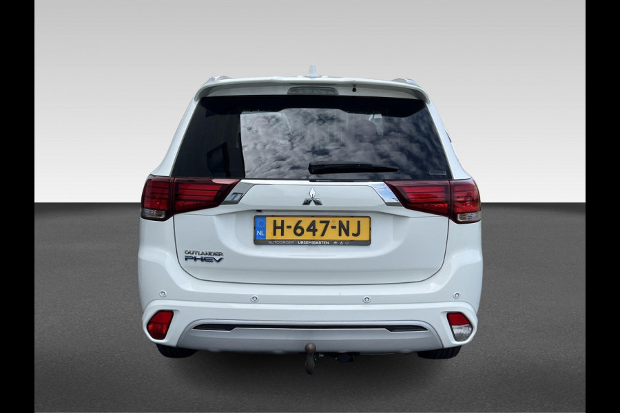 Mitsubishi Outlander 2.4 PHEV Pure | trekhaak