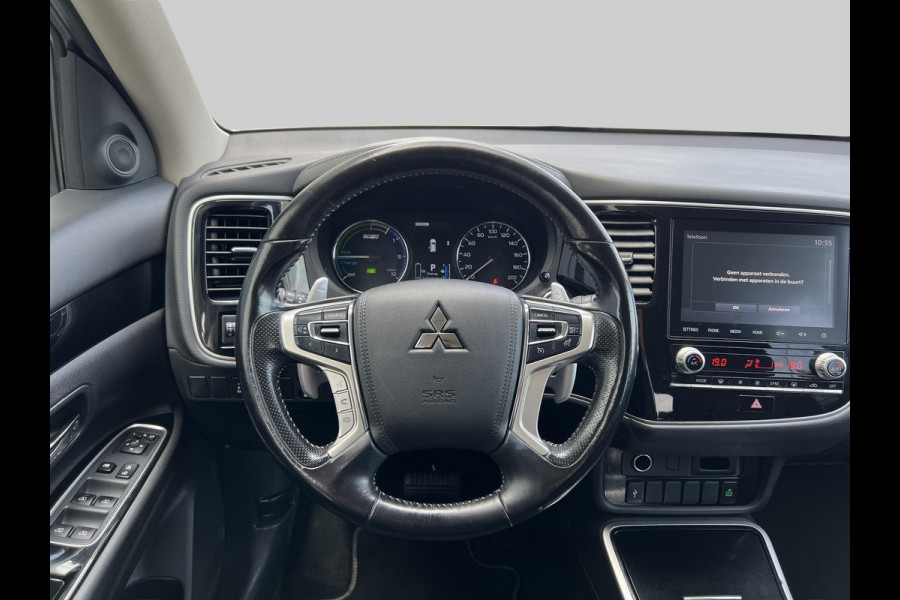 Mitsubishi Outlander 2.4 PHEV Pure | trekhaak
