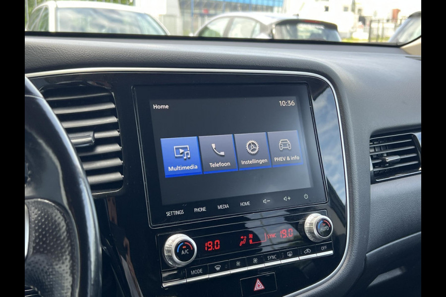 Mitsubishi Outlander 2.4 PHEV Pure | trekhaak