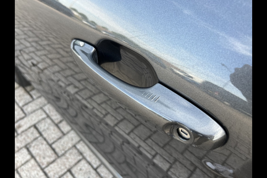 Ford Kuga 2.5 PHEV ST-Line X Driverpack / Techpack / Winterpack / Panodak!
