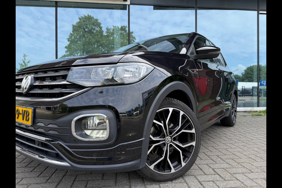 Volkswagen T-Cross 1.0 TSI Style Business R - Automaat- Navi - Trekhaak - Climate