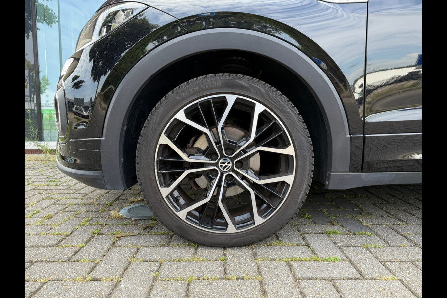 Volkswagen T-Cross 1.0 TSI Style Business R - Automaat- Navi - Trekhaak - Climate