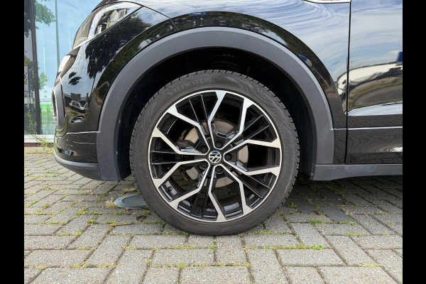 Volkswagen T-Cross 1.0 TSI Style Business R - Automaat- Navi - Trekhaak - Climate