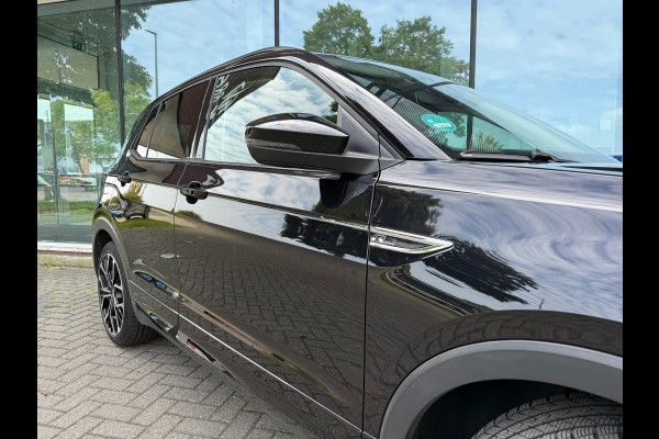 Volkswagen T-Cross 1.0 TSI Style Business R - Automaat- Navi - Trekhaak - Climate