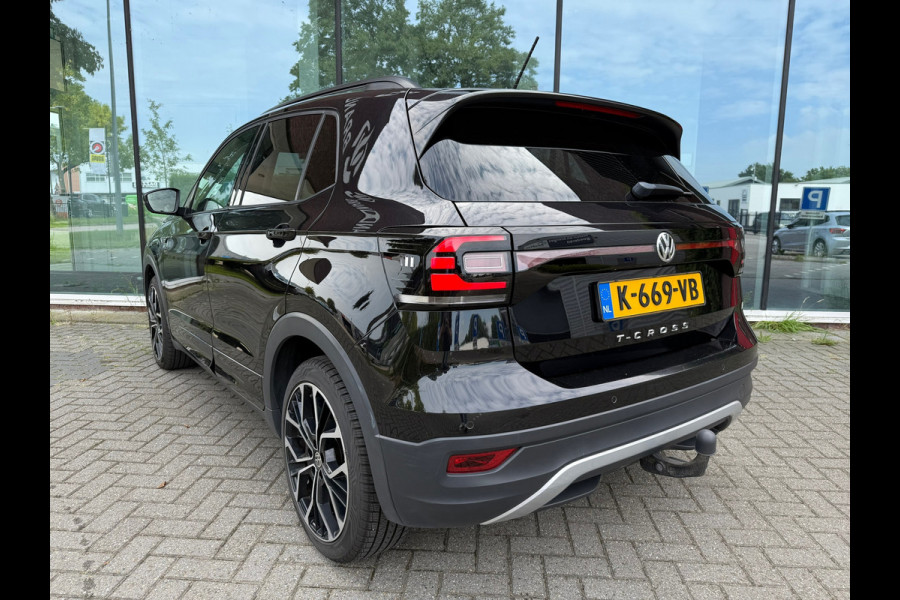 Volkswagen T-Cross 1.0 TSI Style Business R - Automaat- Navi - Trekhaak - Climate