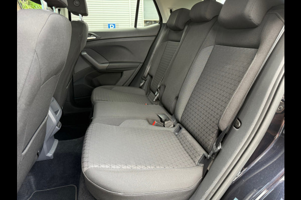 Volkswagen T-Cross 1.0 TSI Style Business R - Automaat- Navi - Trekhaak - Climate