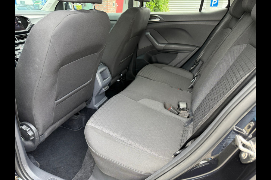 Volkswagen T-Cross 1.0 TSI Style Business R - Automaat- Navi - Trekhaak - Climate