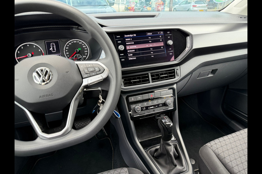 Volkswagen T-Cross 1.0 TSI Style Business R - Automaat- Navi - Trekhaak - Climate