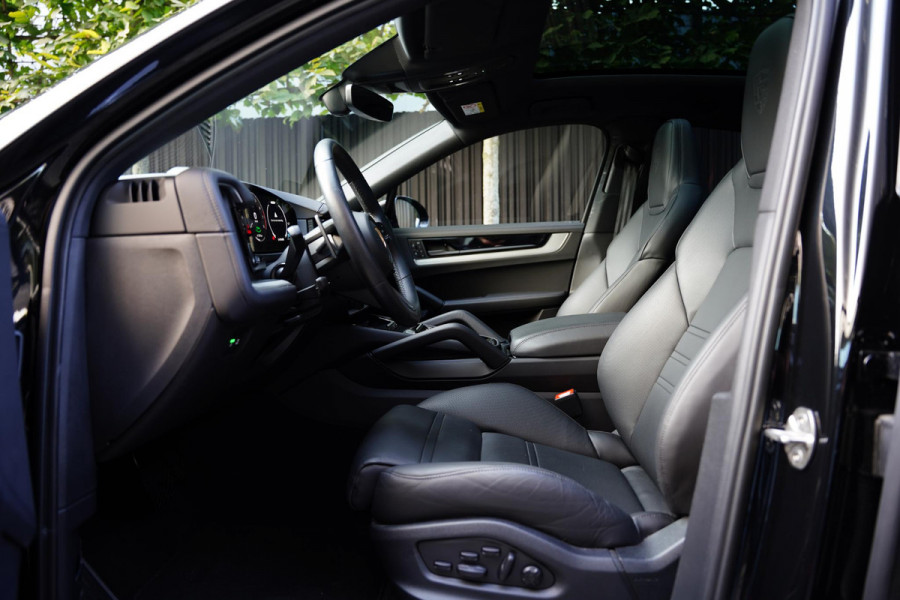 Porsche Cayenne Coupé 3.0 E-Hybrid BTW Sport Design Pakket Trekhaak Sportuitlaat