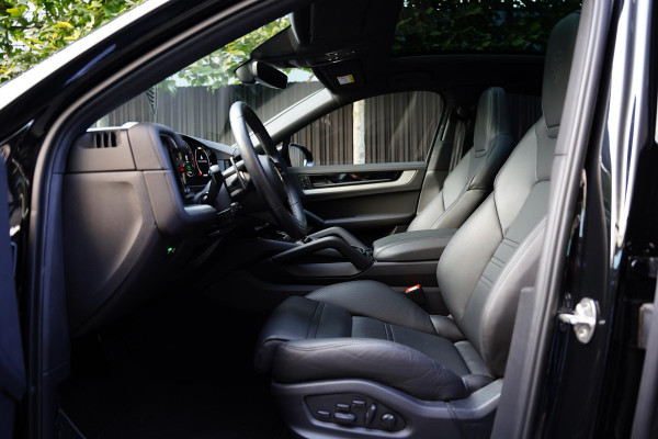 Porsche Cayenne Coupé 3.0 E-Hybrid BTW Sport Design Pakket Trekhaak Sportuitlaat