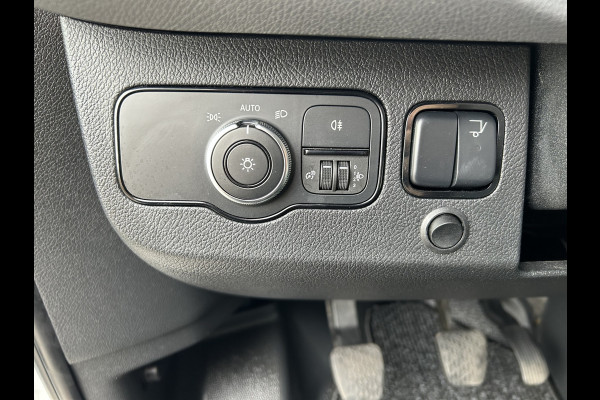 Mercedes-Benz Sprinter 516 CDI Bakwagen / Laadklep / Zijdeur / MBUX / Camera / Navigatie / Airco