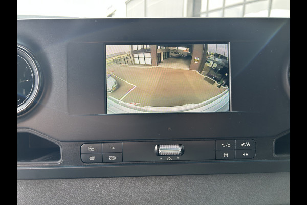 Mercedes-Benz Sprinter 516 CDI Bakwagen / Laadklep / Zijdeur / MBUX / Camera / Navigatie / Airco