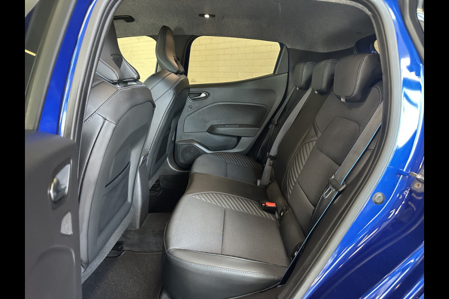 Renault Clio 1.0 TCe 90 Esprit Alpine | Groot Navi | ACC | Bose | 360 Camera | Dodehoek | 17" | 100% Dealer onderhouden!