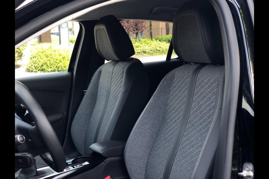 Peugeot 208 1.2 PureTech Allure | Half leder, Virt. Cockp., Navi, 360 Camera, ACC, Climate | Facelift model! |