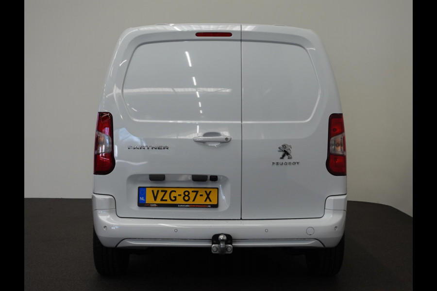Peugeot Partner 100pk L1 Navigatie Apple Carplay Trekhaak Parkeersensoren Camera  Cruise control
