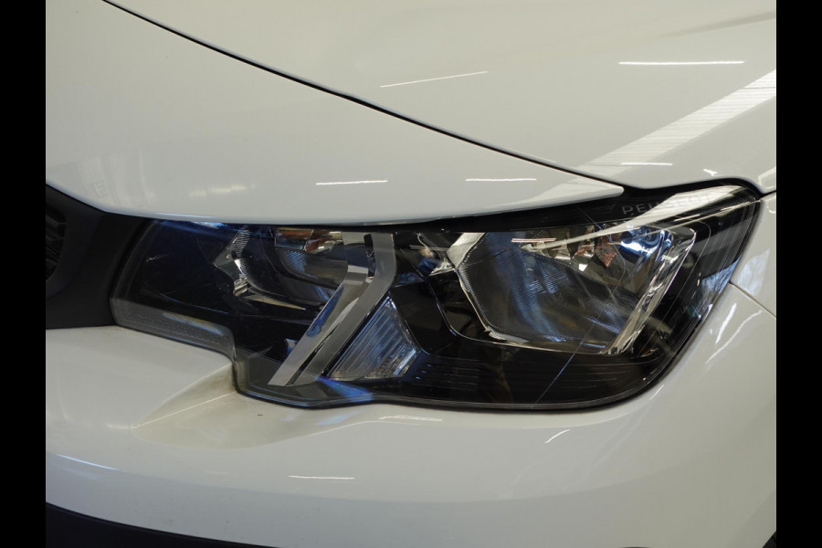 Peugeot Partner 100pk L1 Navigatie Apple Carplay Trekhaak Parkeersensoren Camera  Cruise control