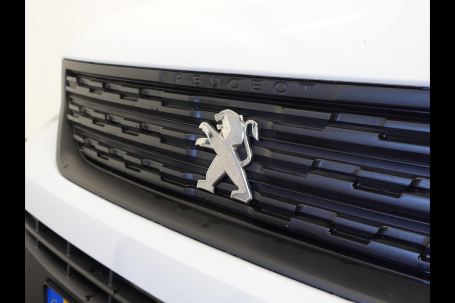 Peugeot Partner 100pk L1 Navigatie Apple Carplay Trekhaak Parkeersensoren Camera  Cruise control
