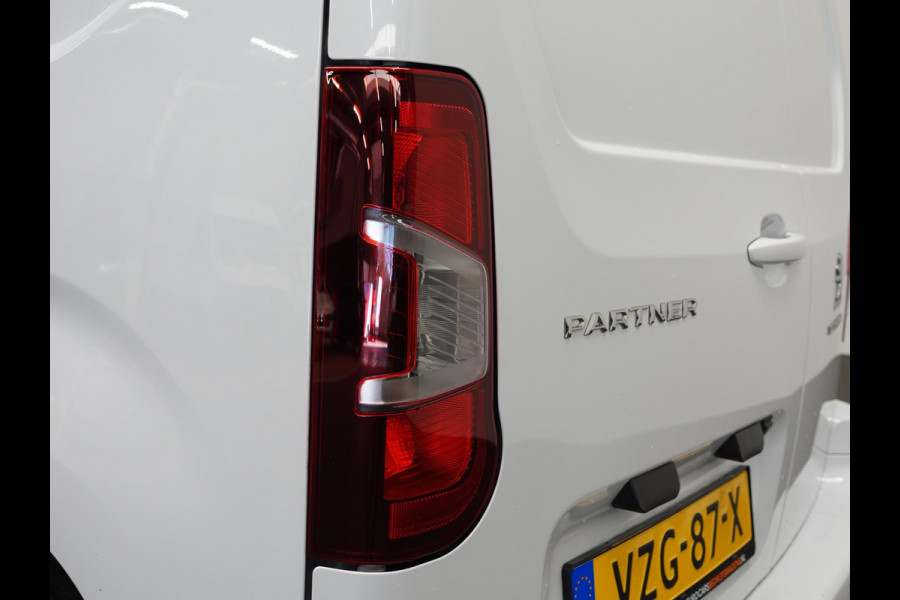Peugeot Partner 100pk L1 Navigatie Apple Carplay Trekhaak Parkeersensoren Camera  Cruise control