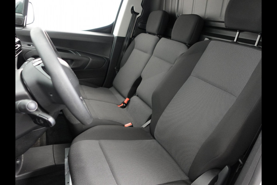 Peugeot Partner 100pk L1 Navigatie Apple Carplay Trekhaak Parkeersensoren Camera  Cruise control