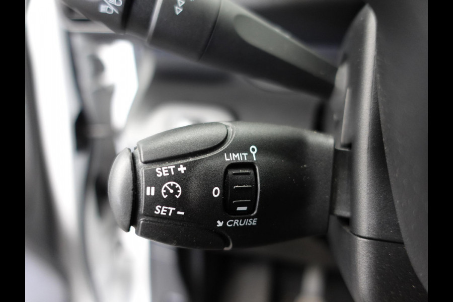 Peugeot Partner 100pk L1 Navigatie Apple Carplay Trekhaak Parkeersensoren Camera  Cruise control