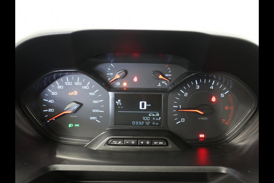 Peugeot Partner 100pk L1 Navigatie Apple Carplay Trekhaak Parkeersensoren Camera  Cruise control