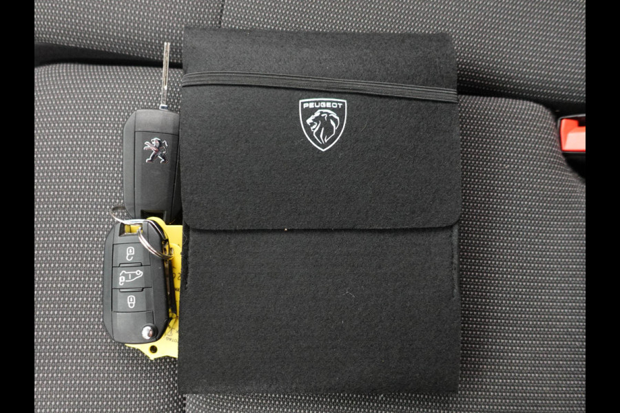 Peugeot Partner 100pk L1 Navigatie Apple Carplay Trekhaak Parkeersensoren Camera  Cruise control