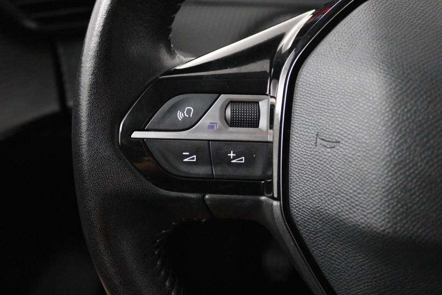 Peugeot 208 1.2 PureTech Blue Lease Active (PARKEERSENSOREN ACHTER, NAVIGATIE, BLUETOOTH, LANE-ASSIST, NL-AUTO)