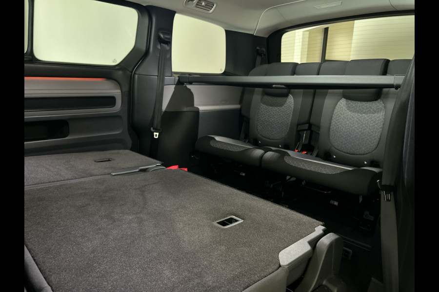 Volkswagen ID. Buzz Pro 86 kWh Lang 7 persoons | Warmtepomp | Verwarmbaar stuurwiel | Apple carplay & Android auto! |