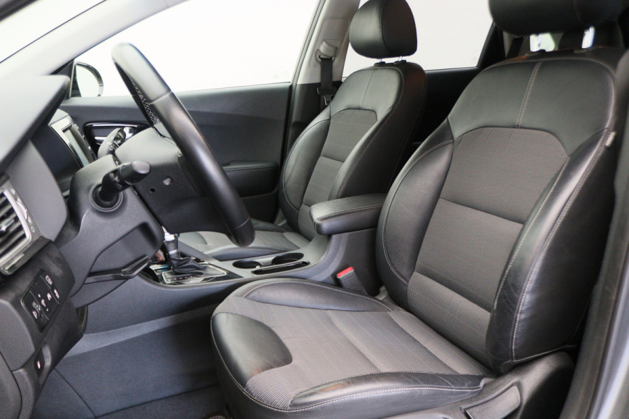 Kia Niro 1.6 GDi Hybrid DynamicLine Automaat Camera, Apple Carplay, LED, Rijstrooksensor, Climate, PDC