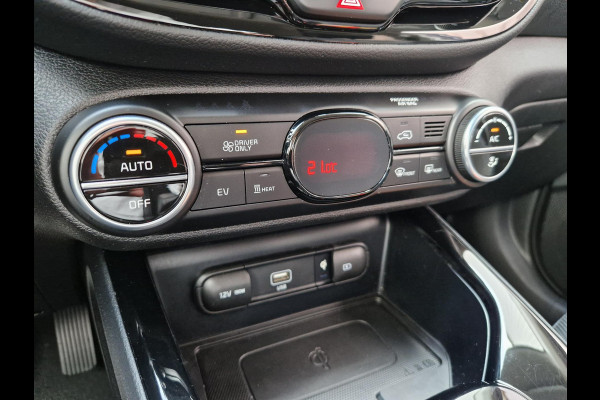 Kia e-Soul ExecutiveLine 64 kWh Kia e-Soul ExecutiveLine 64kWh Automaat | Leder | Harman/Kardon | Clima | Navi | Camera | PDC | Cruise | LED |