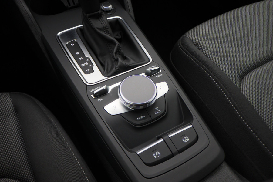 Audi Q2 35 TFSI Advanced edition Climate, ACC, Camera, Apple Carplay, Bluetooth, LED, DAB, PDC, 17''