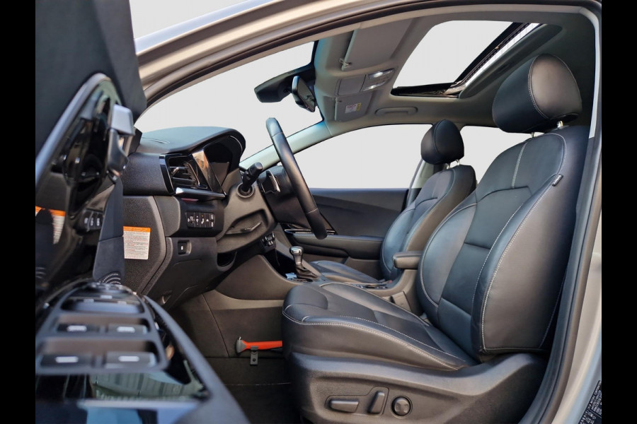 Kia Niro 1.6 GDi Hybrid ExecutiveLine | Trekhaak | Stoelventilatie | Camera | Leder | Key-Less | BSD | Pano |