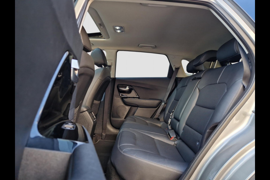 Kia Niro 1.6 GDi Hybrid ExecutiveLine | Trekhaak | Stoelventilatie | Camera | Leder | Key-Less | BSD | Pano |