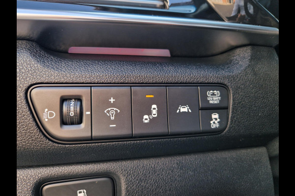 Kia Niro 1.6 GDi Hybrid ExecutiveLine | Trekhaak | Stoelventilatie | Camera | Leder | Key-Less | BSD | Pano |