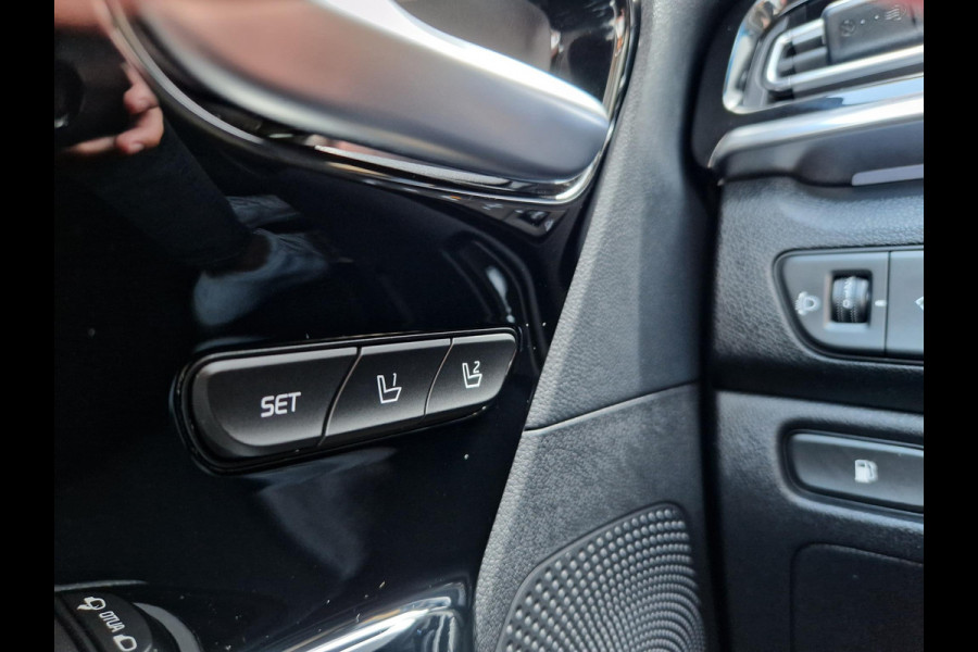Kia Niro 1.6 GDi Hybrid ExecutiveLine | Trekhaak | Stoelventilatie | Camera | Leder | Key-Less | BSD | Pano |