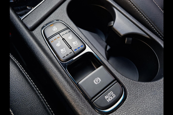 Kia Niro 1.6 GDi Hybrid ExecutiveLine | Trekhaak | Stoelventilatie | Camera | Leder | Key-Less | BSD | Pano |