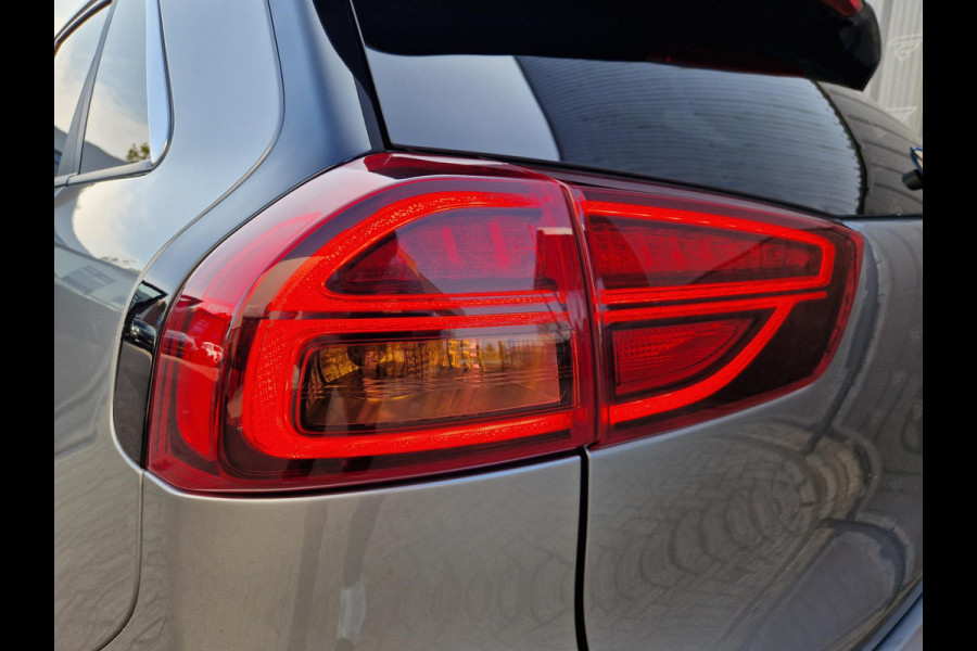 Kia Niro 1.6 GDi Hybrid ExecutiveLine | Trekhaak | Stoelventilatie | Camera | Leder | Key-Less | BSD | Pano |