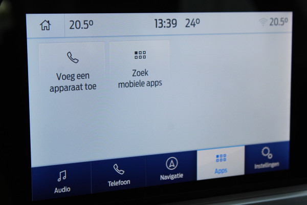 Ford FOCUS Wagon 1.0-125pk EcoBoost Titanium Business. Ruime, zeer geschikte gezinsauto ! Autm. airco dual, stoel-, stuur- en voorraamverw., LM wielen, trekhaak, metallic lak, navigatie, telefoonvoorb., cruise control etc