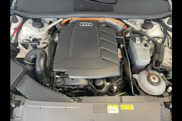 Audi A6 Avant 55 TFSI e quattro Competition 367PK AIRCO NAVI CRUISE BT CAMERA STOELVERW VELGEN DIG TELLER VELGEN 21INCH NIEUWSTAAT