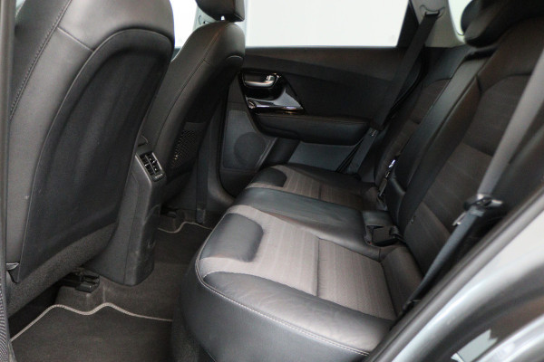 Kia Niro 1.6 GDi Hybrid DynamicLine Automaat Camera, Apple Carplay, LED, Rijstrooksensor, Climate, PDC