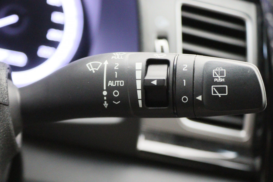 Kia Niro 1.6 GDi Hybrid DynamicLine Automaat Camera, Apple Carplay, LED, Rijstrooksensor, Climate, PDC