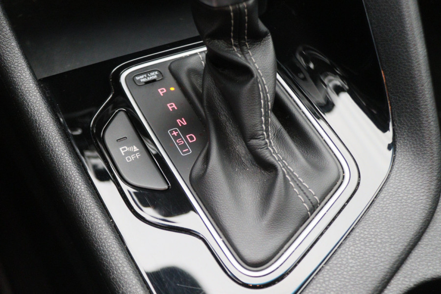Kia Niro 1.6 GDi Hybrid DynamicLine Automaat Camera, Apple Carplay, LED, Rijstrooksensor, Climate, PDC