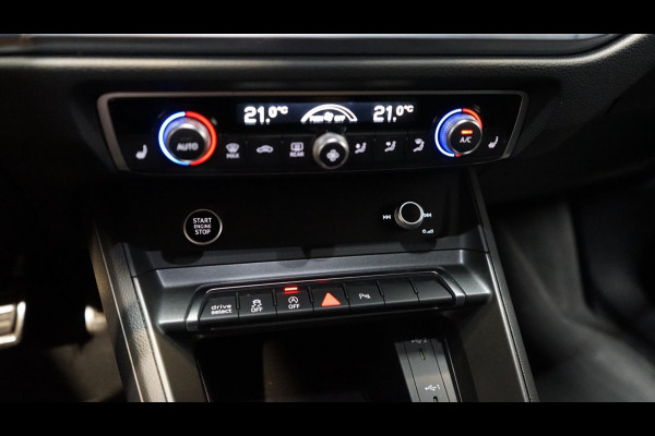 Audi Q3 Sportback 35 TFSI 3x S-Line Black Optik AUTOMAAT-ACC-CAMERA-DRIVE SELECT-KEYLESS-MATRIX LED-NAVIGATIE