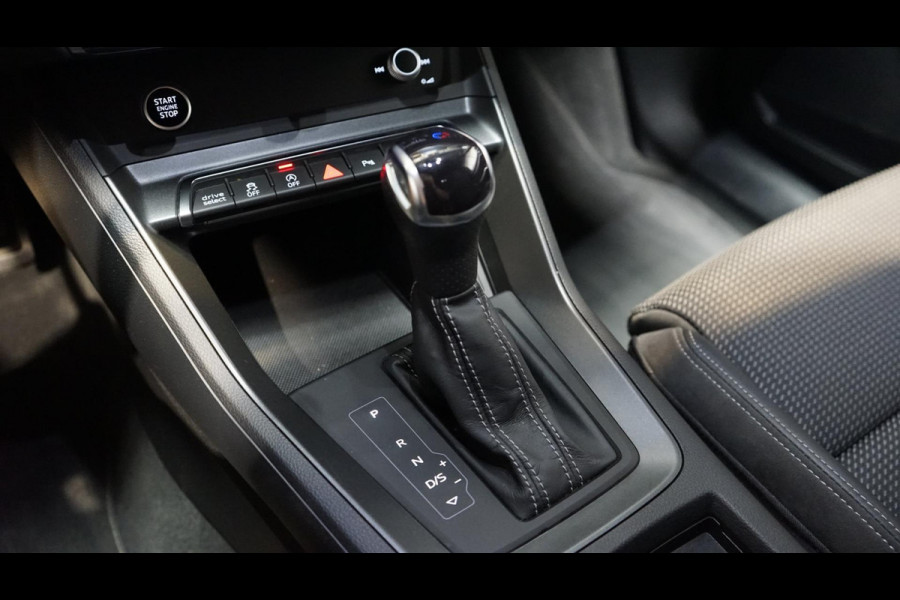 Audi Q3 Sportback 35 TFSI 3x S-Line Black Optik AUTOMAAT-ACC-CAMERA-DRIVE SELECT-KEYLESS-MATRIX LED-NAVIGATIE