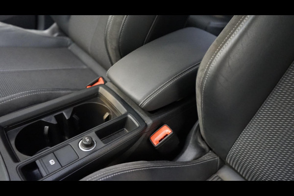 Audi Q3 Sportback 35 TFSI 3x S-Line Black Optik AUTOMAAT-ACC-CAMERA-DRIVE SELECT-KEYLESS-MATRIX LED-NAVIGATIE